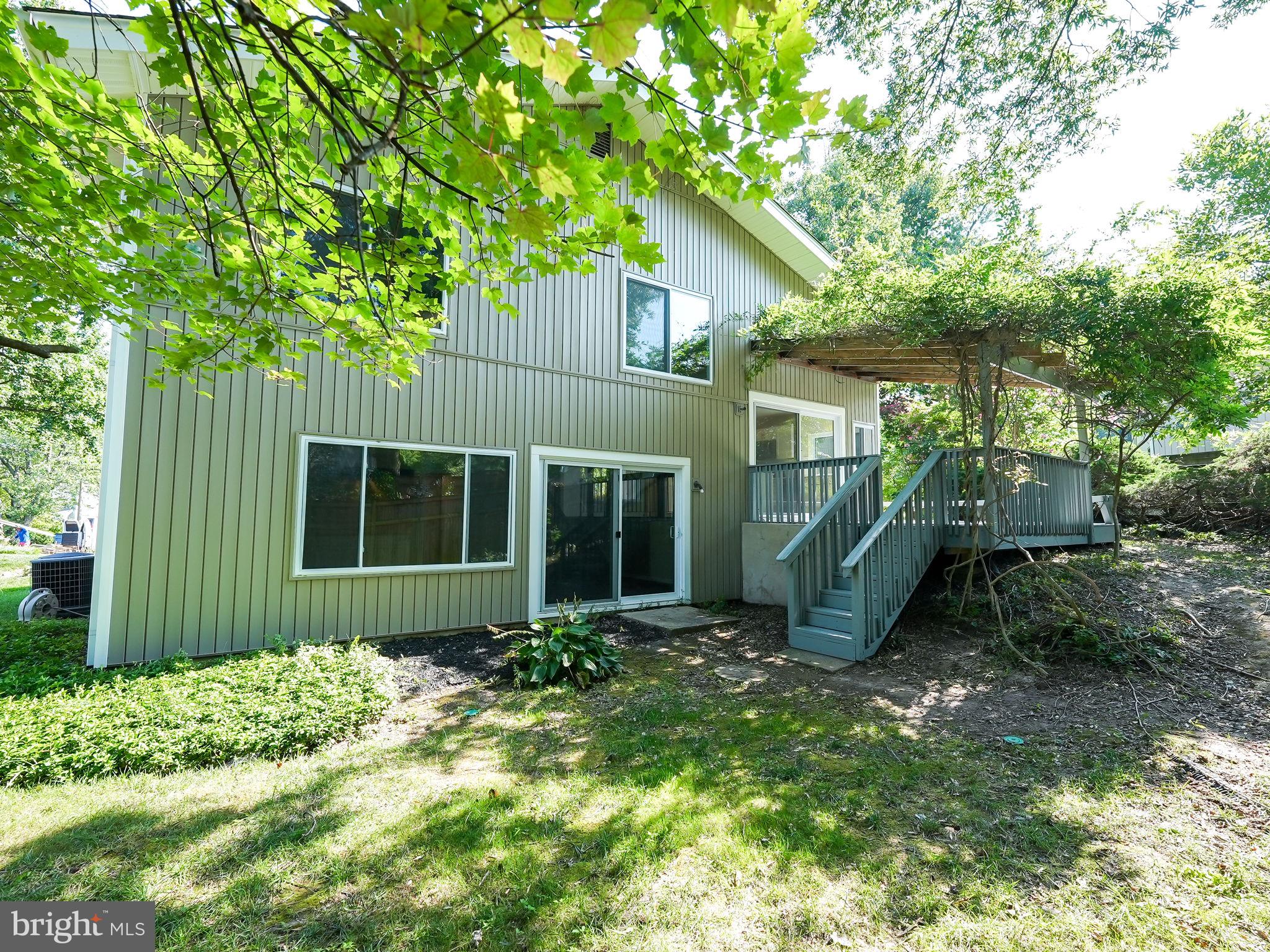 SOUTHERN GROVE - Residential