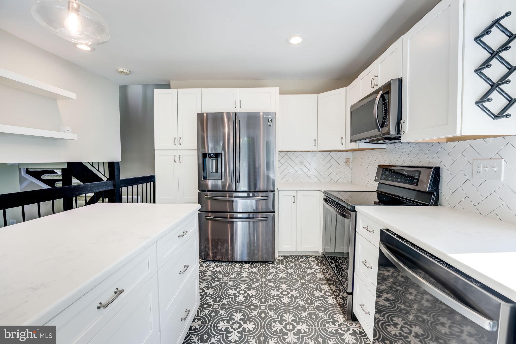 SOUTHERN GROVE - Residential