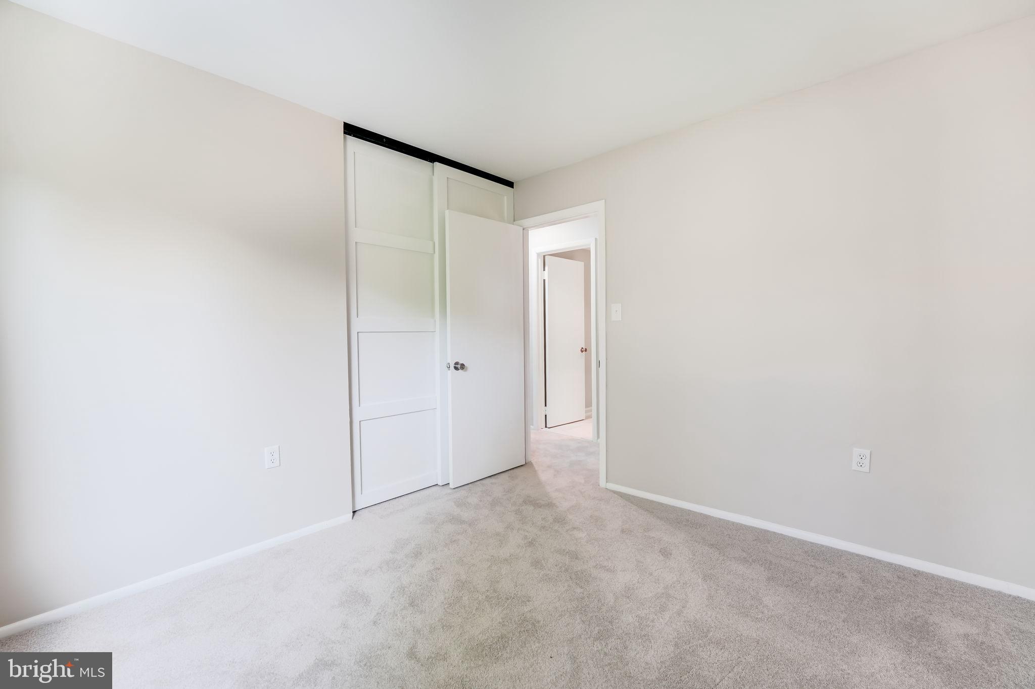 SOUTHERN GROVE - Residential