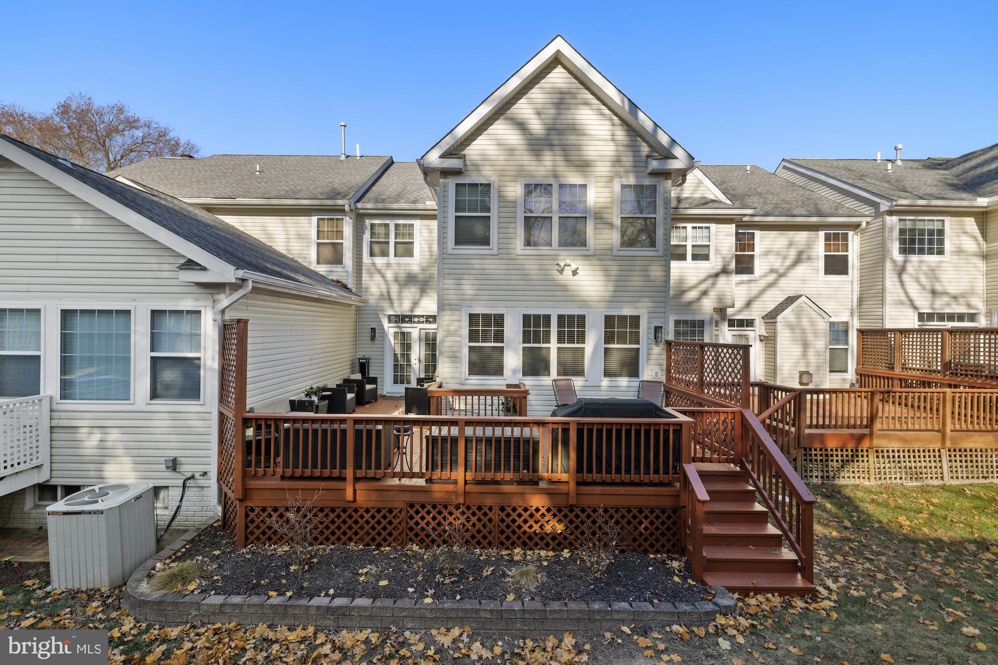 13 AUSTRINGER COURT