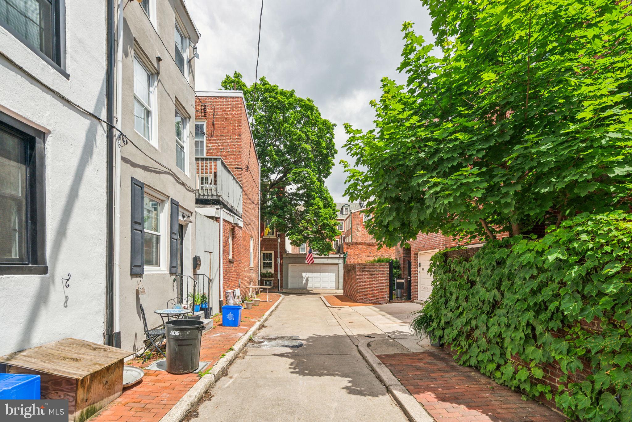 WASHINGTON SQ WEST - Residential