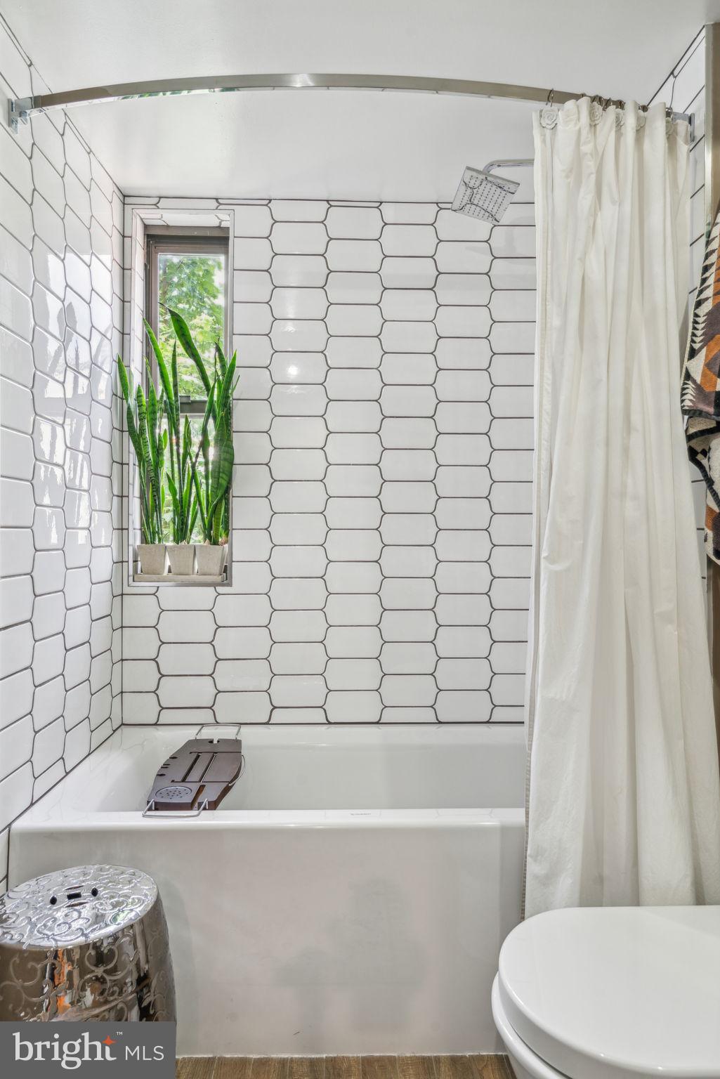 WASHINGTON SQ WEST - Residential