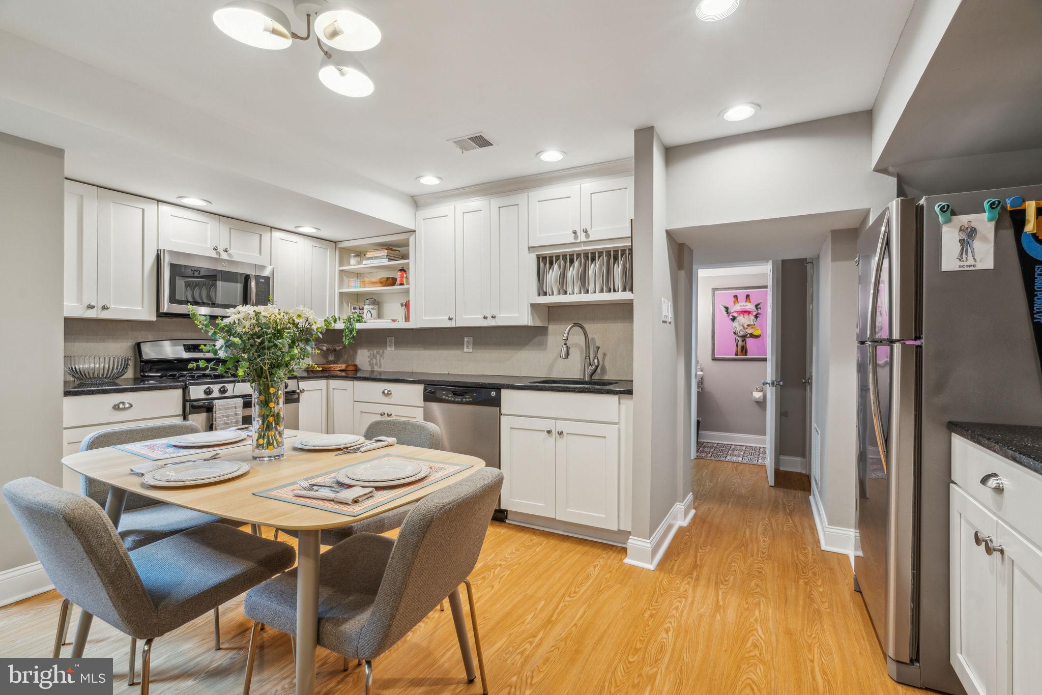 WASHINGTON SQ WEST - Residential