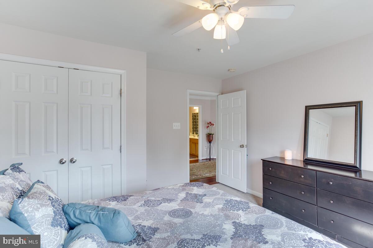 CHARLES HILL - Residential