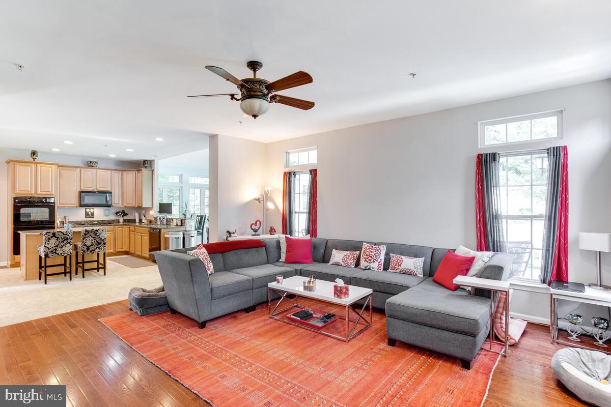 CHARLES HILL - Residential