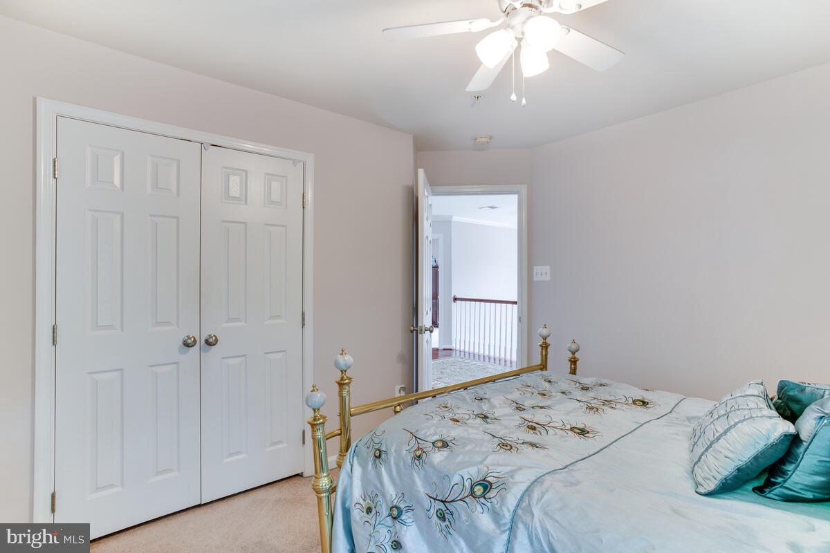 CHARLES HILL - Residential