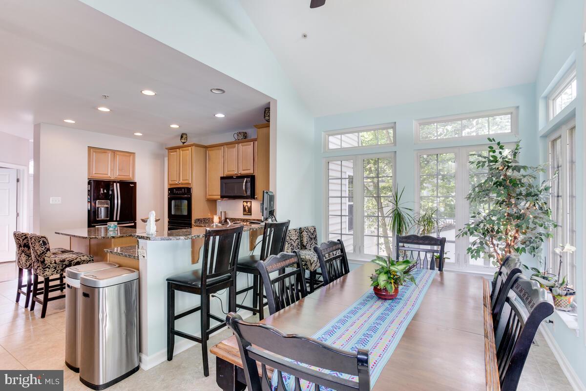 CHARLES HILL - Residential