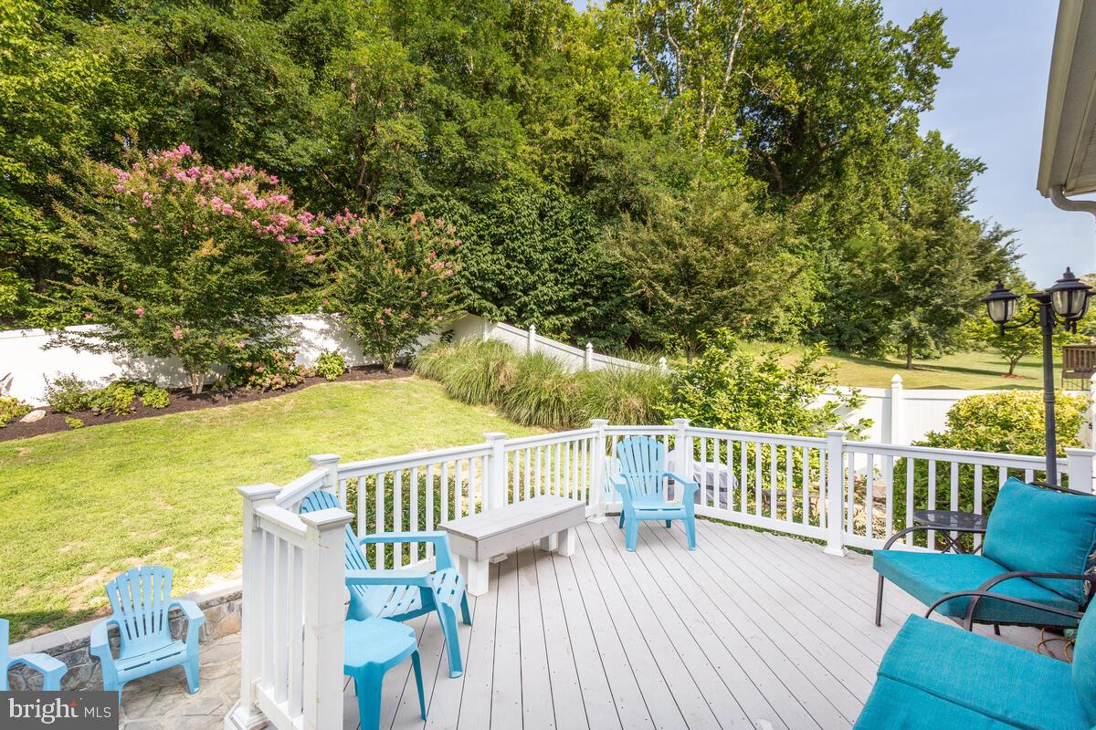 CHARLES HILL - Residential