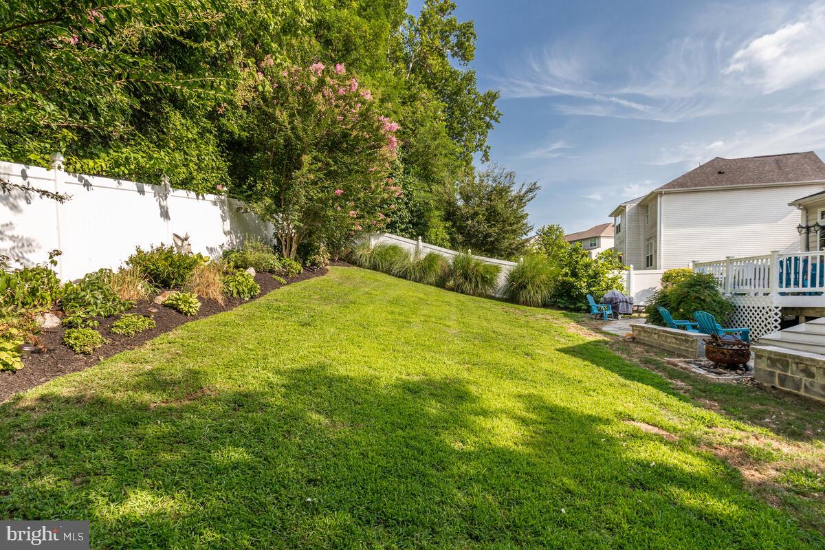 CHARLES HILL - Residential