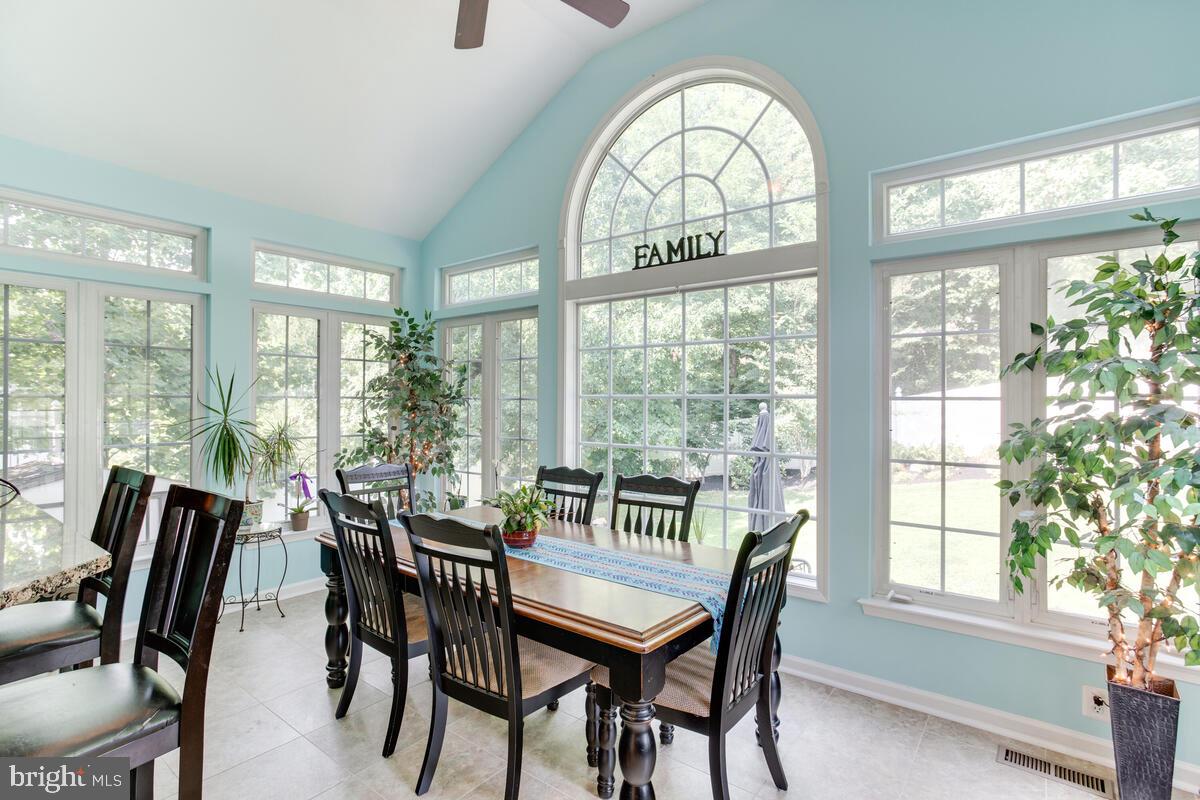 CHARLES HILL - Residential