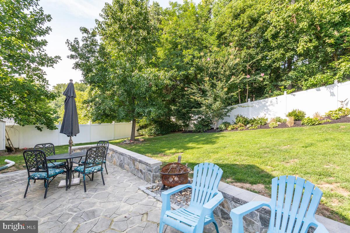 CHARLES HILL - Residential