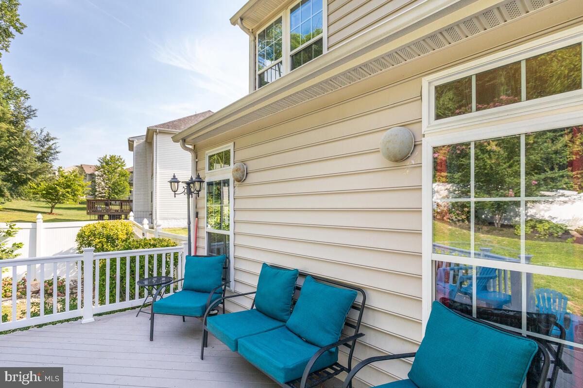 CHARLES HILL - Residential