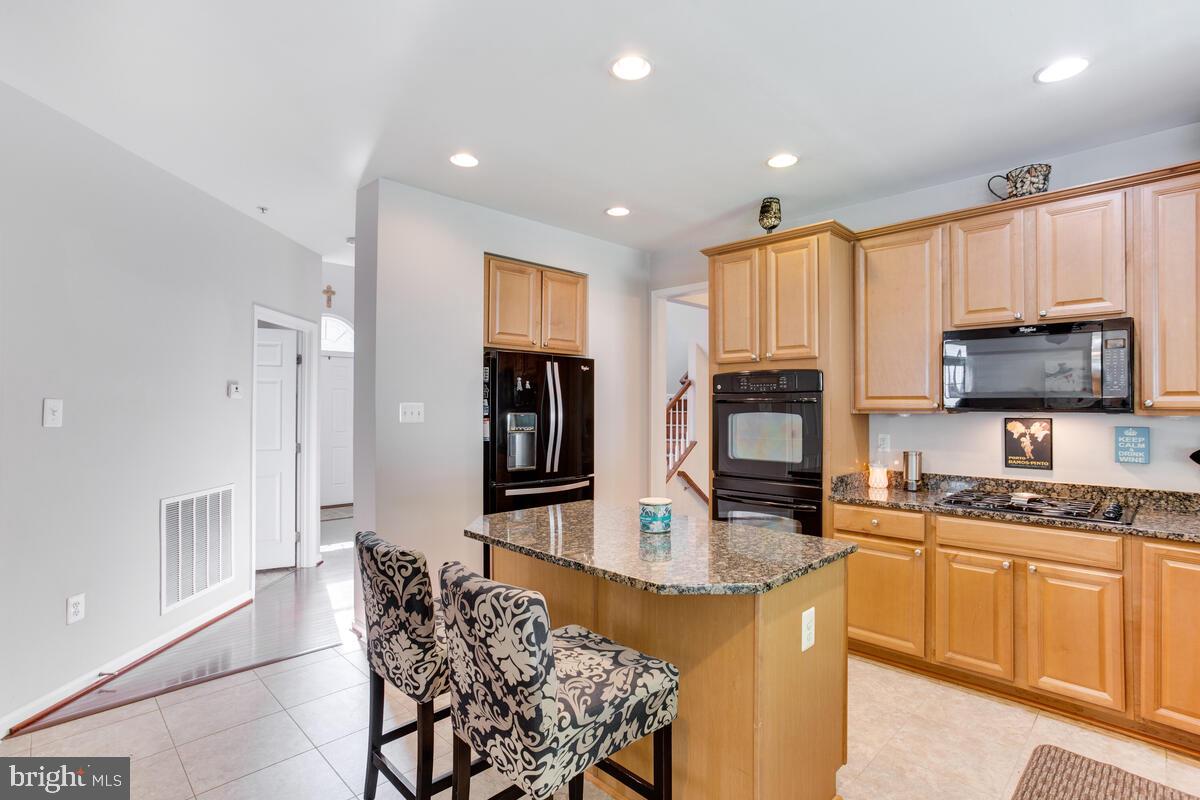 CHARLES HILL - Residential