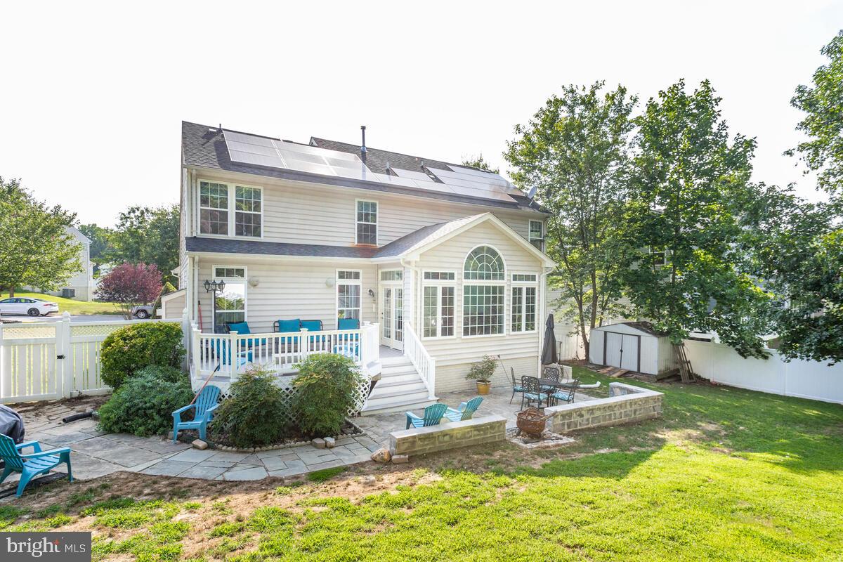 CHARLES HILL - Residential