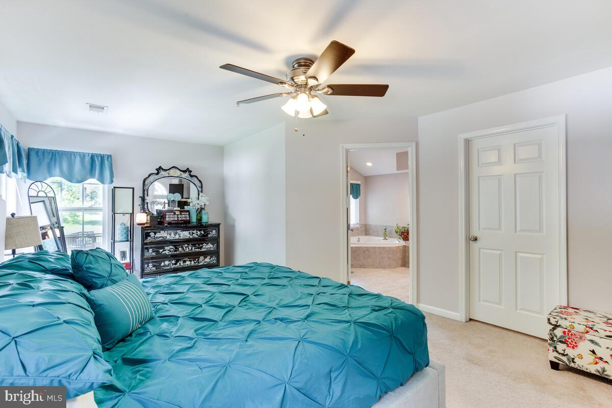 CHARLES HILL - Residential