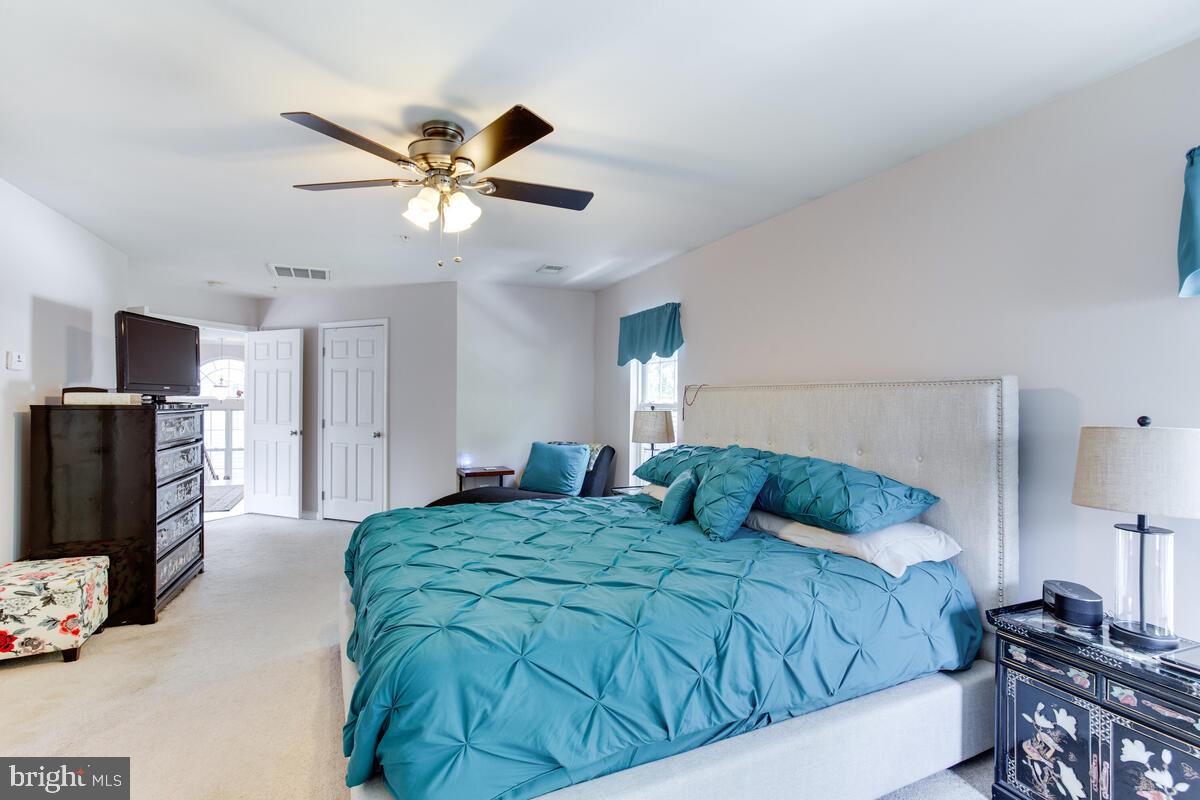 CHARLES HILL - Residential