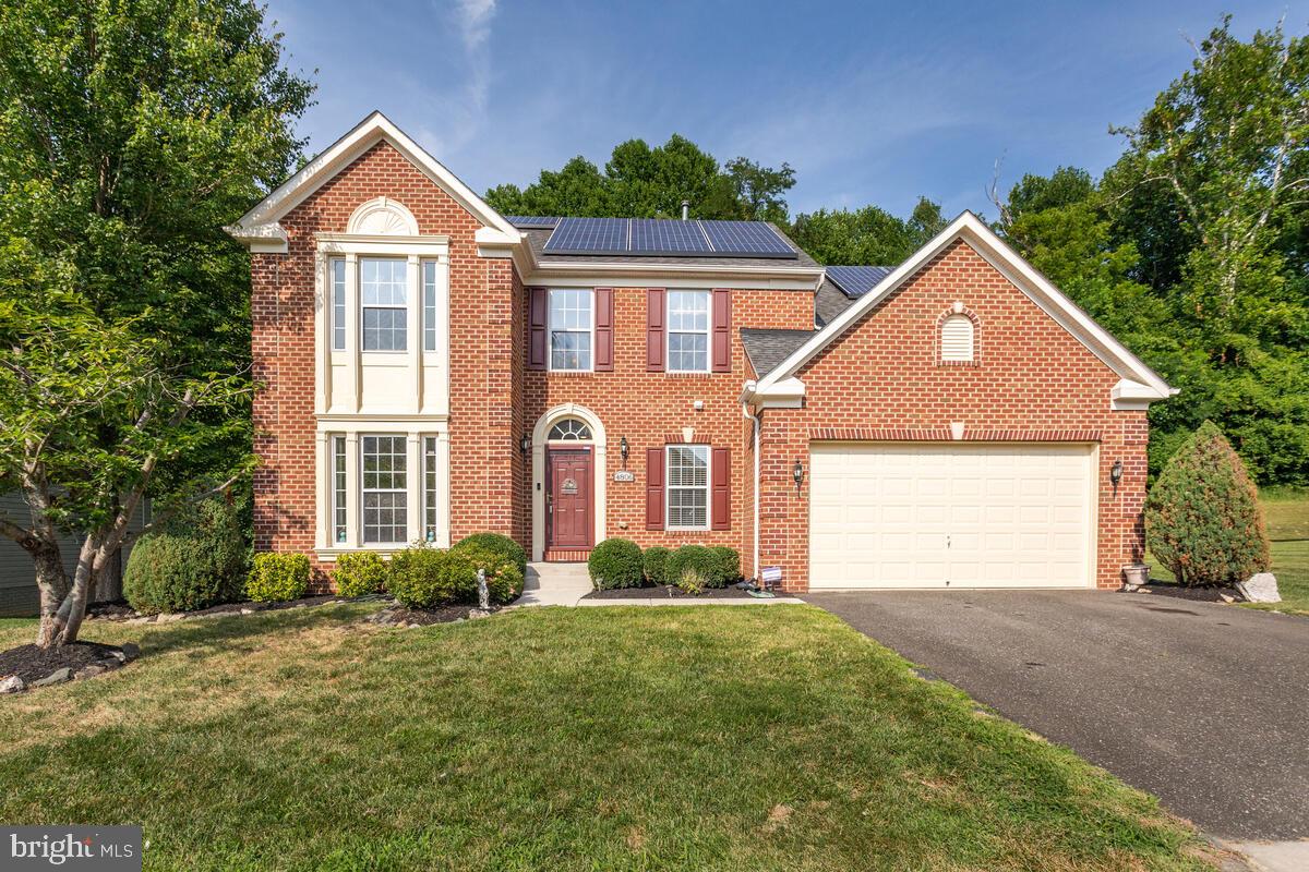 CHARLES HILL - Residential