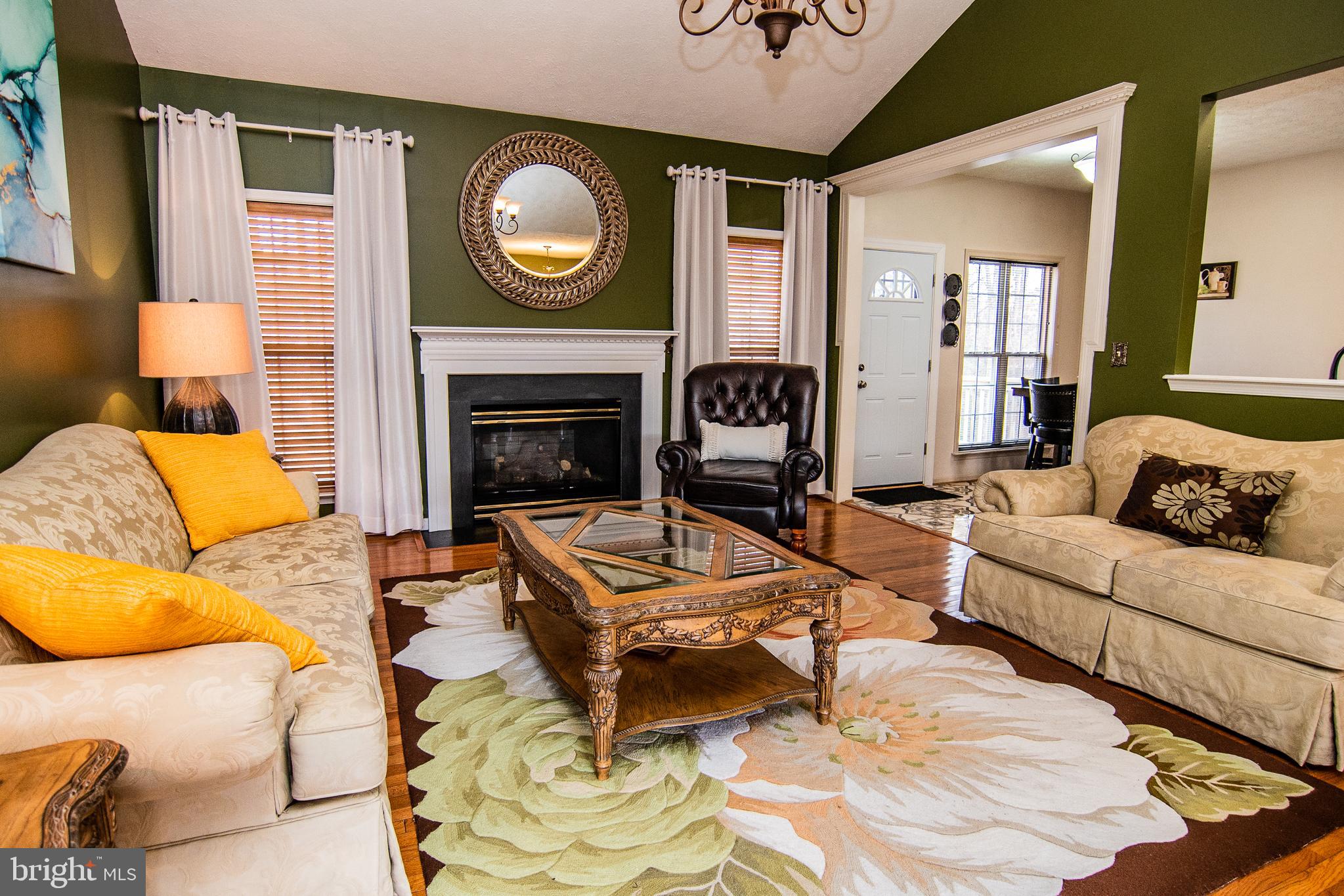 CROWN GRANT - Residential