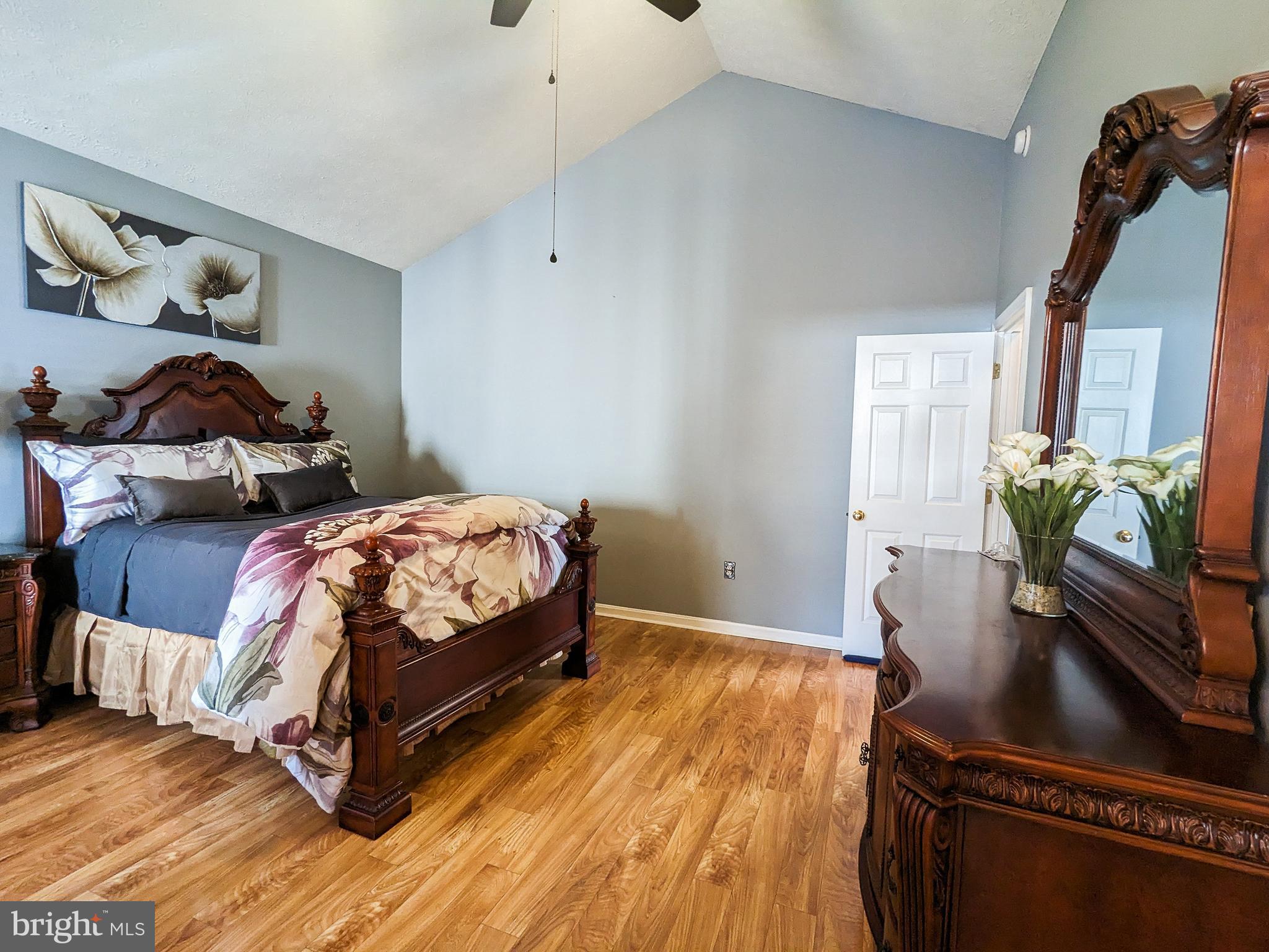 CROWN GRANT - Residential