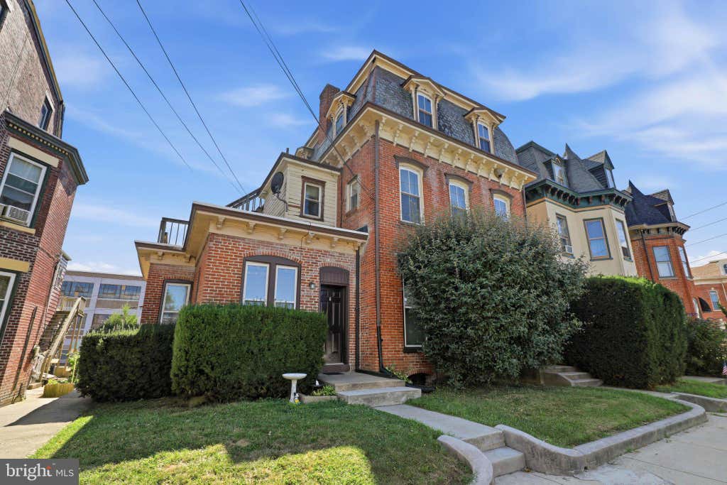 Photo of 140 N 3rd Street, COLUMBIA, PA 17512 (MLS # PALA2093596)