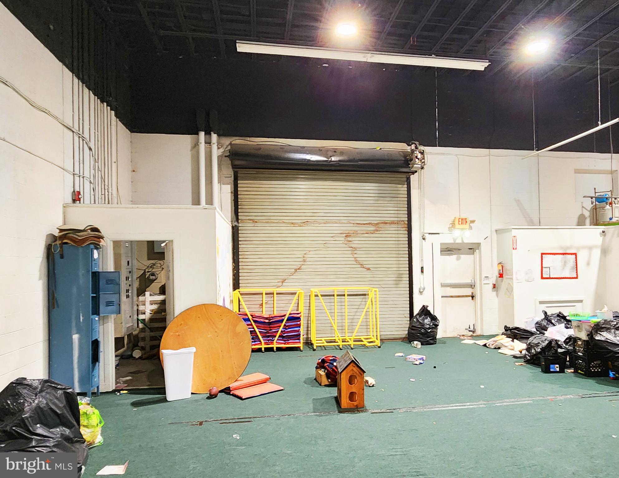 GRADUATE HOSPITAL - Commercial Lease