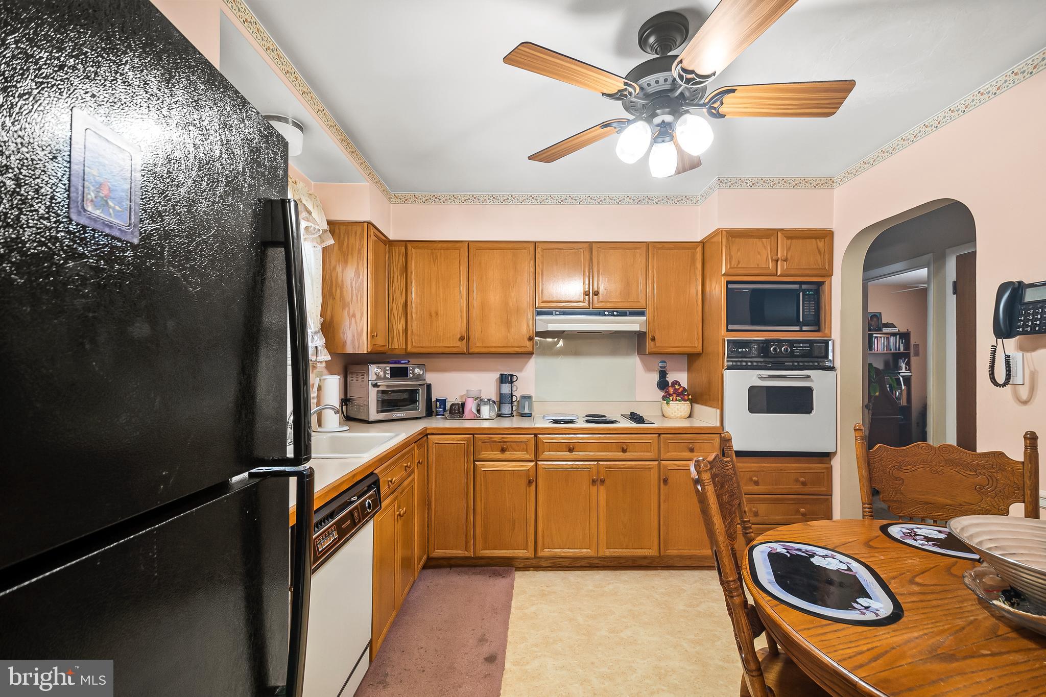 COLEBROOKE - Residential