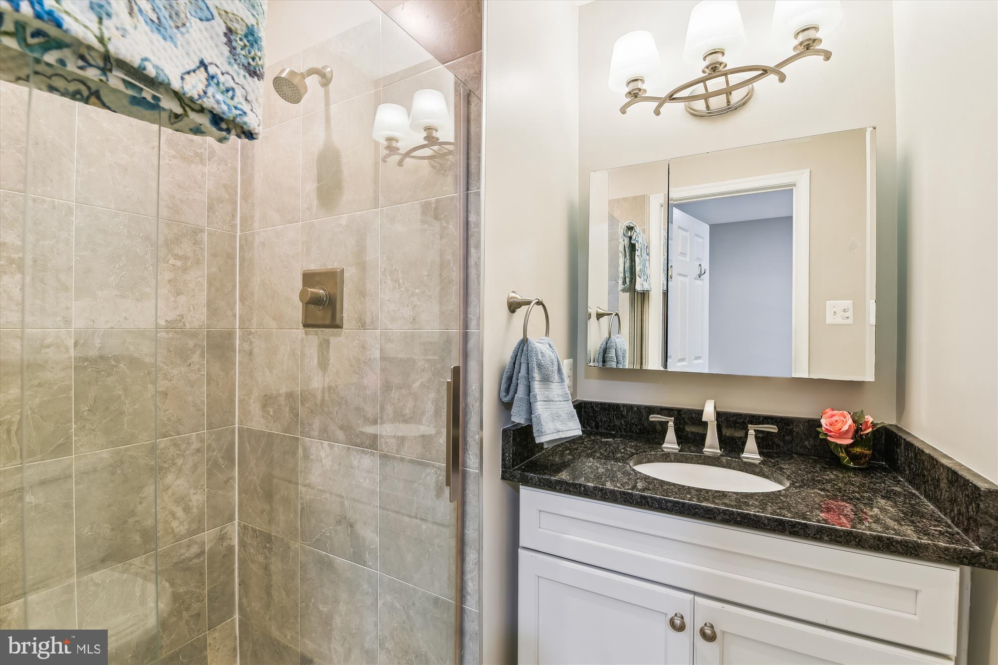 LOVETON FARMS - Residential