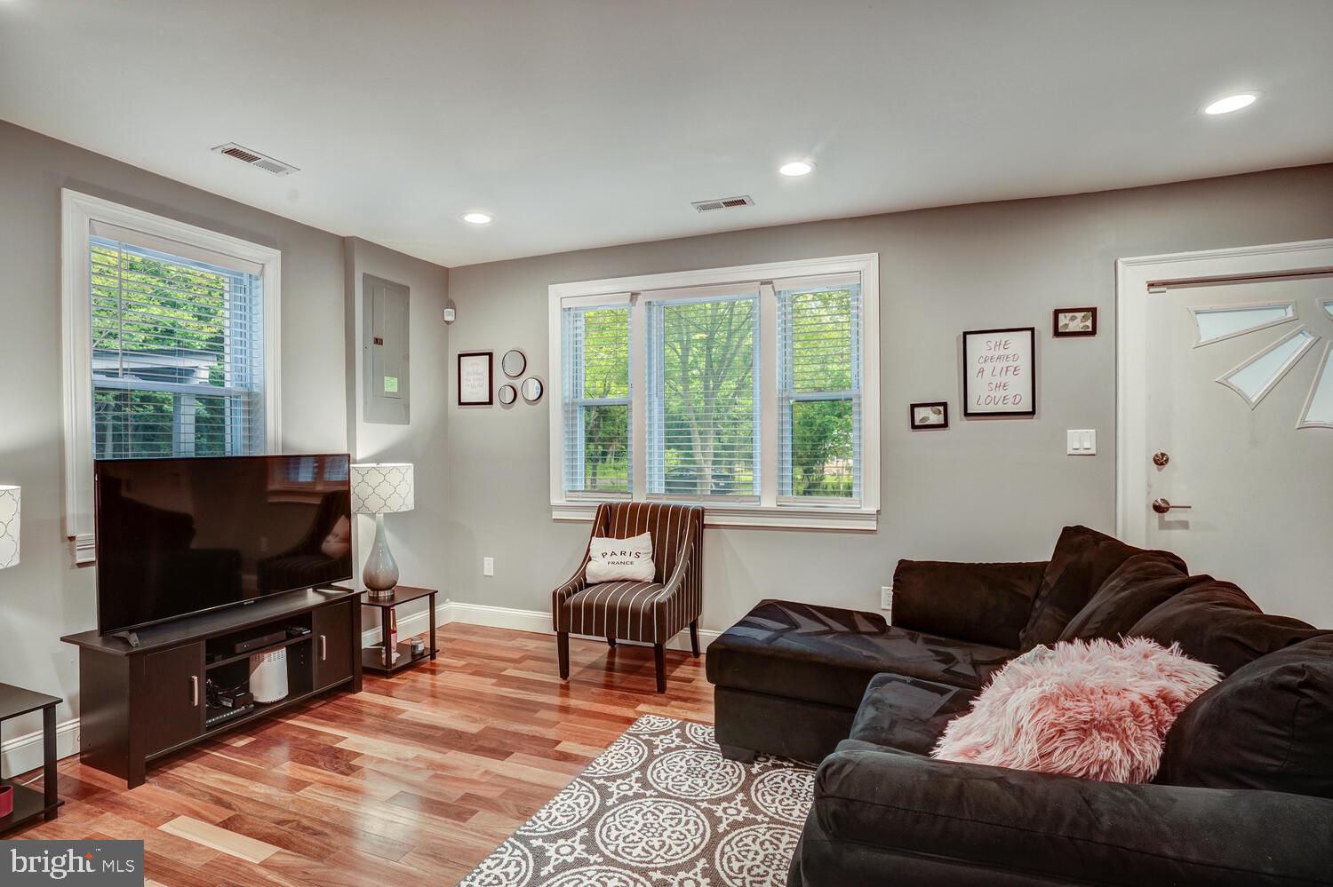 INDIAN HEAD - Residential