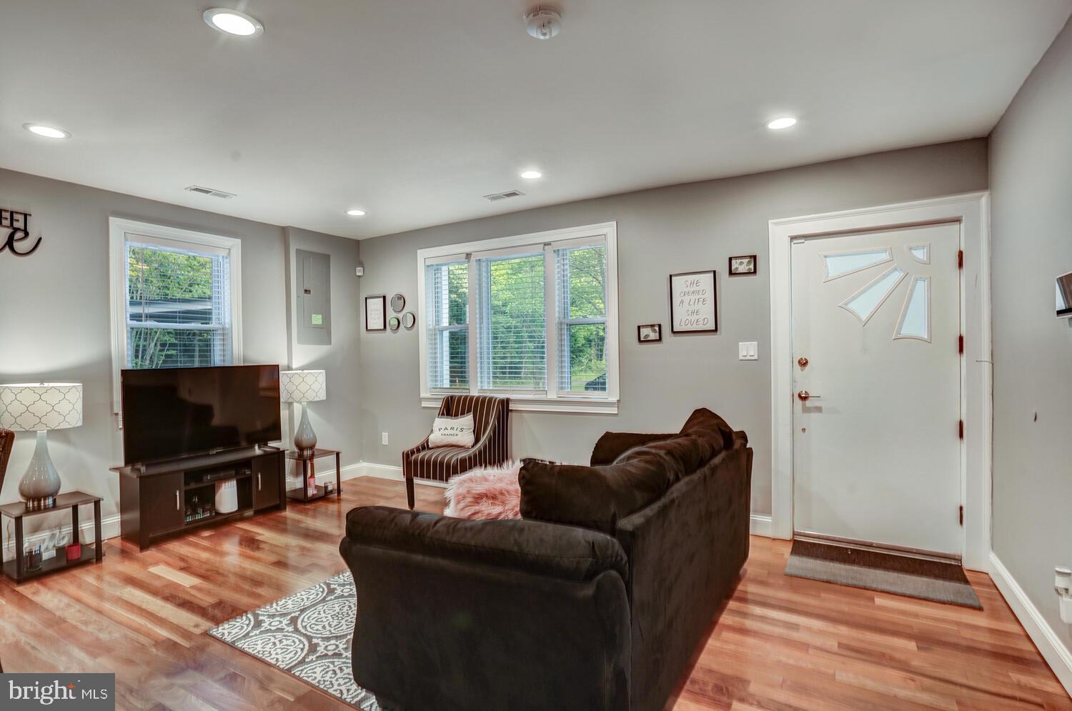 INDIAN HEAD - Residential