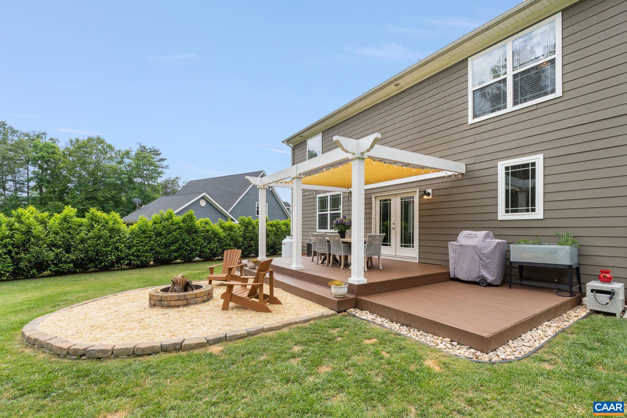 TWO RIVERS - Residential