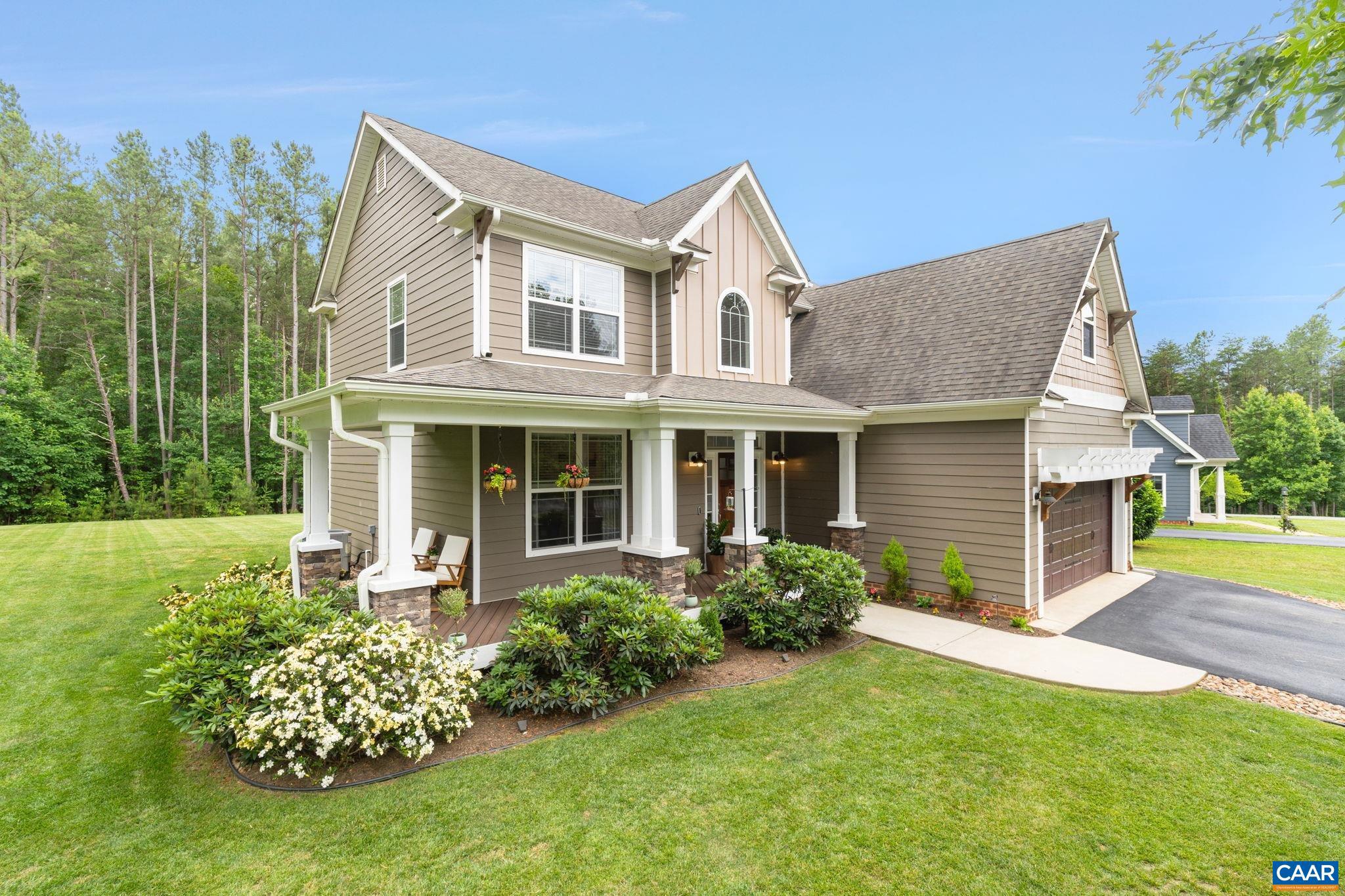 TWO RIVERS - Residential