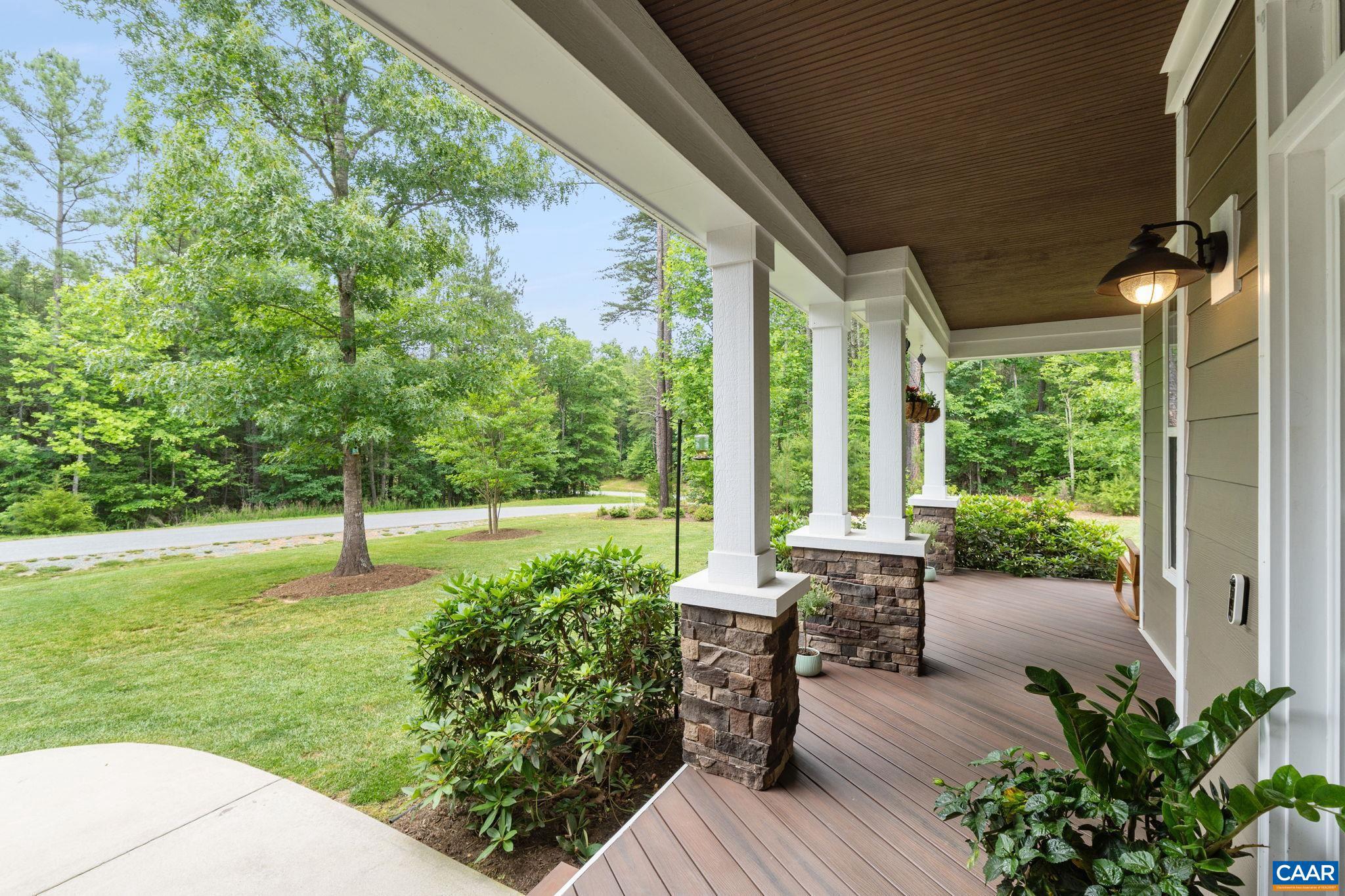 TWO RIVERS - Residential