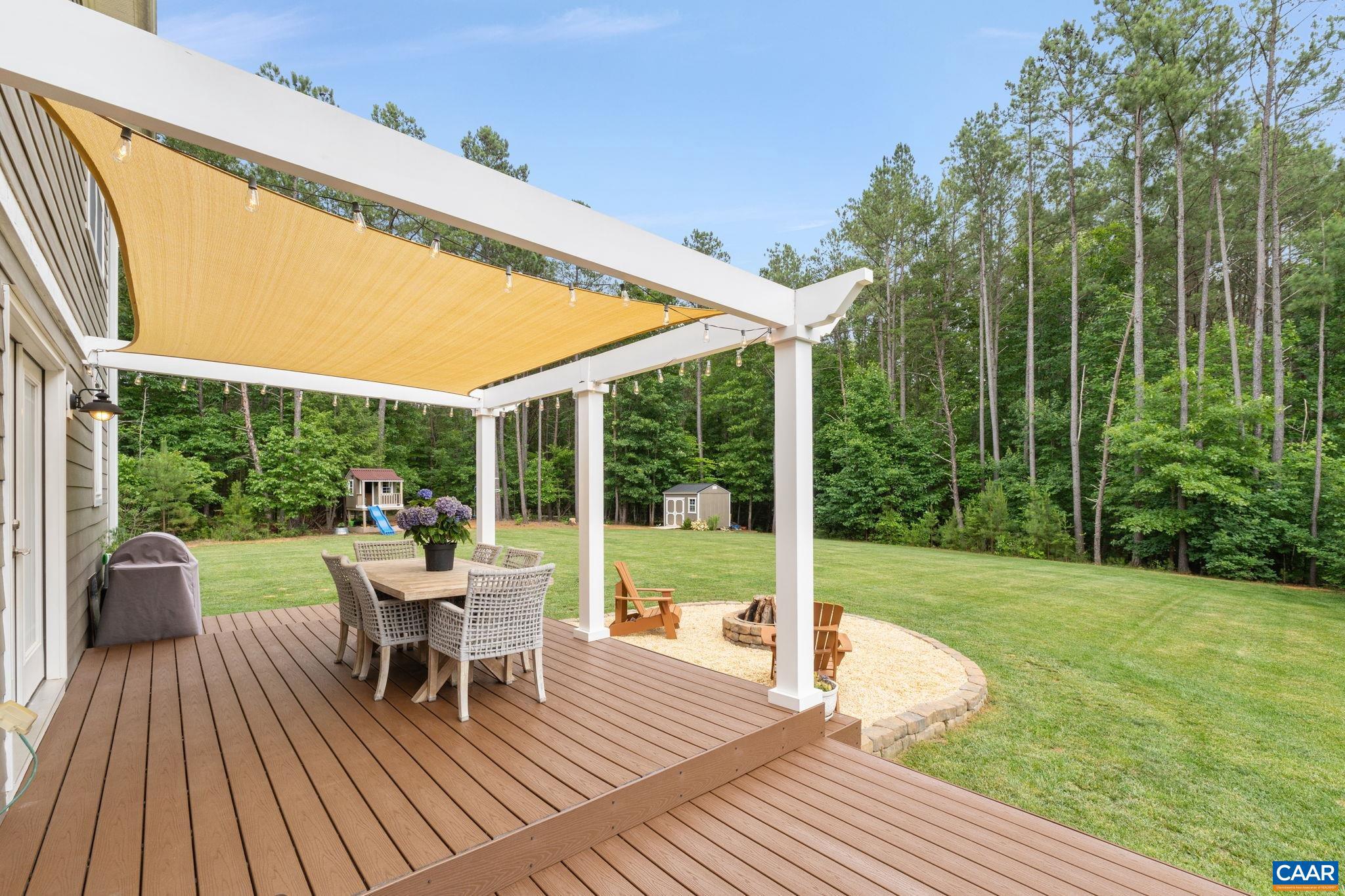 TWO RIVERS - Residential