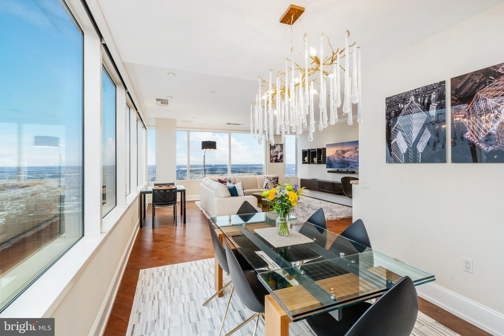 AVENUE OF THE ARTS - Residential