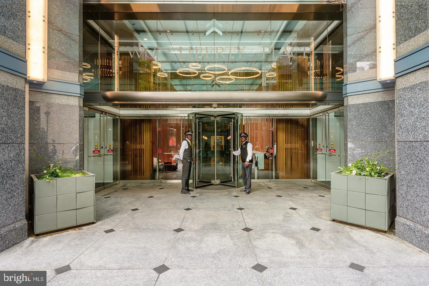 AVENUE OF THE ARTS - Residential