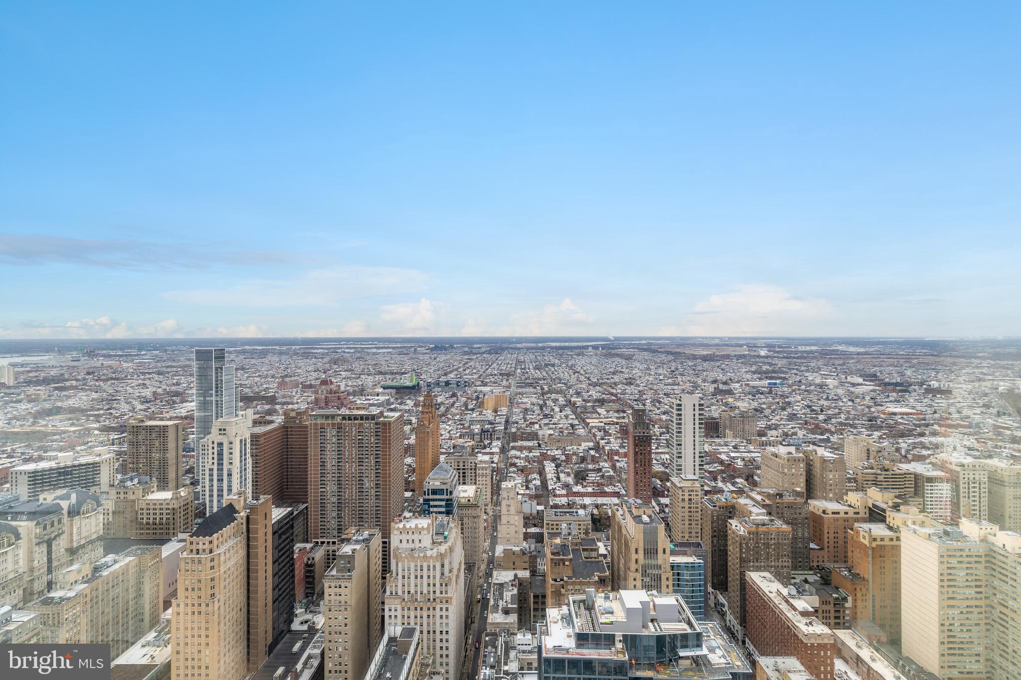 AVENUE OF THE ARTS - Residential