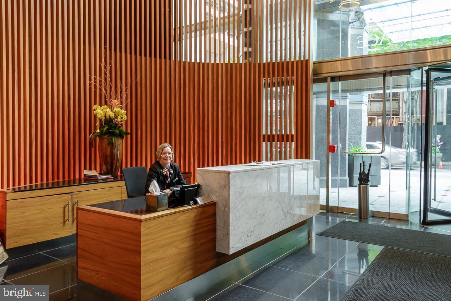 AVENUE OF THE ARTS - Residential