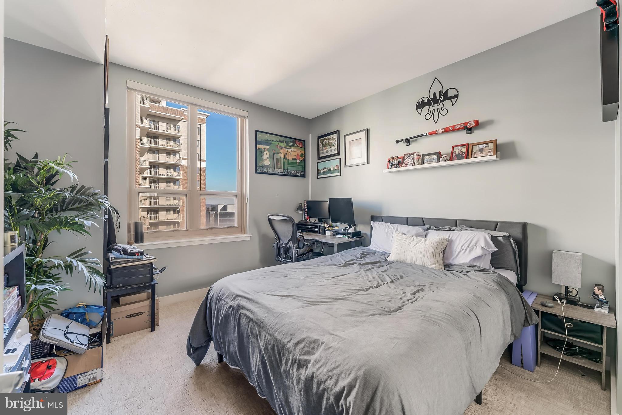 RESIDENCES AT LIBERTY CENTER - Residential