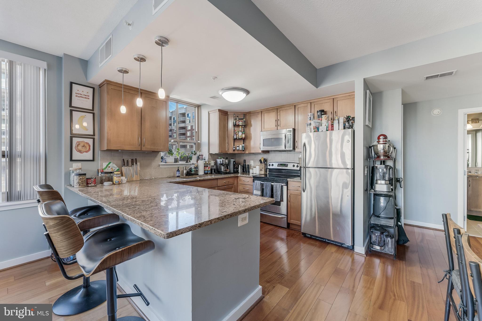 RESIDENCES AT LIBERTY CENTER - Residential