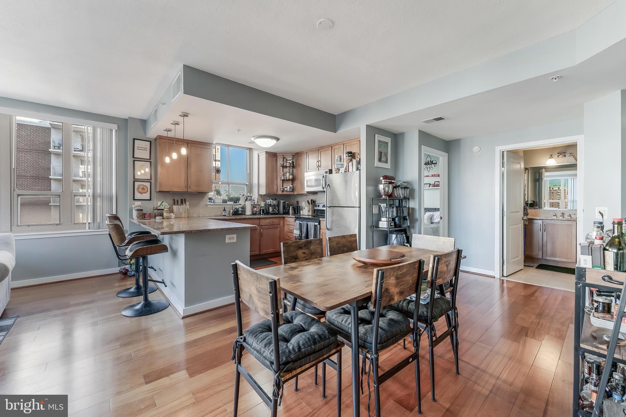 RESIDENCES AT LIBERTY CENTER - Residential