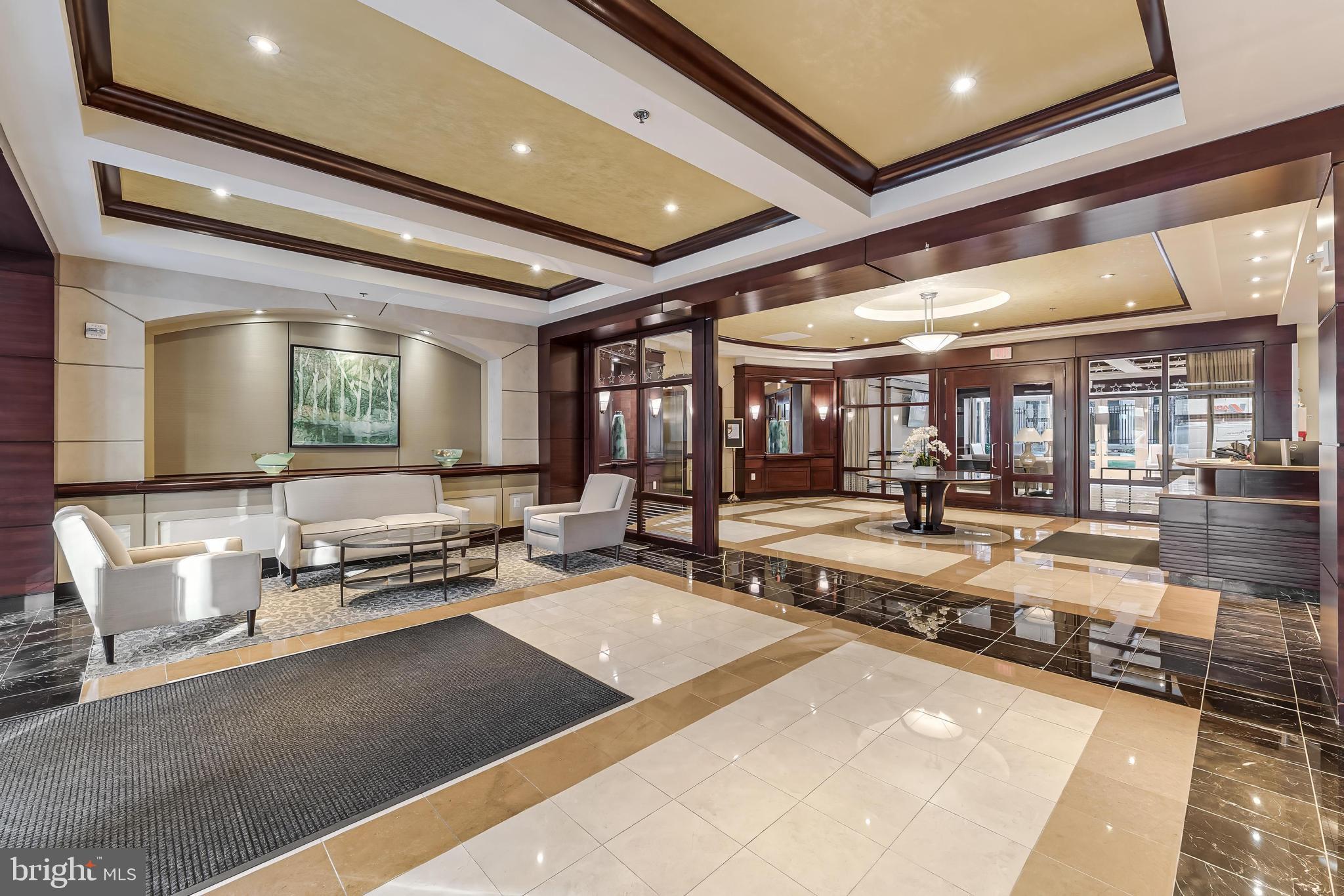 888 N QUINCY STREET 1401