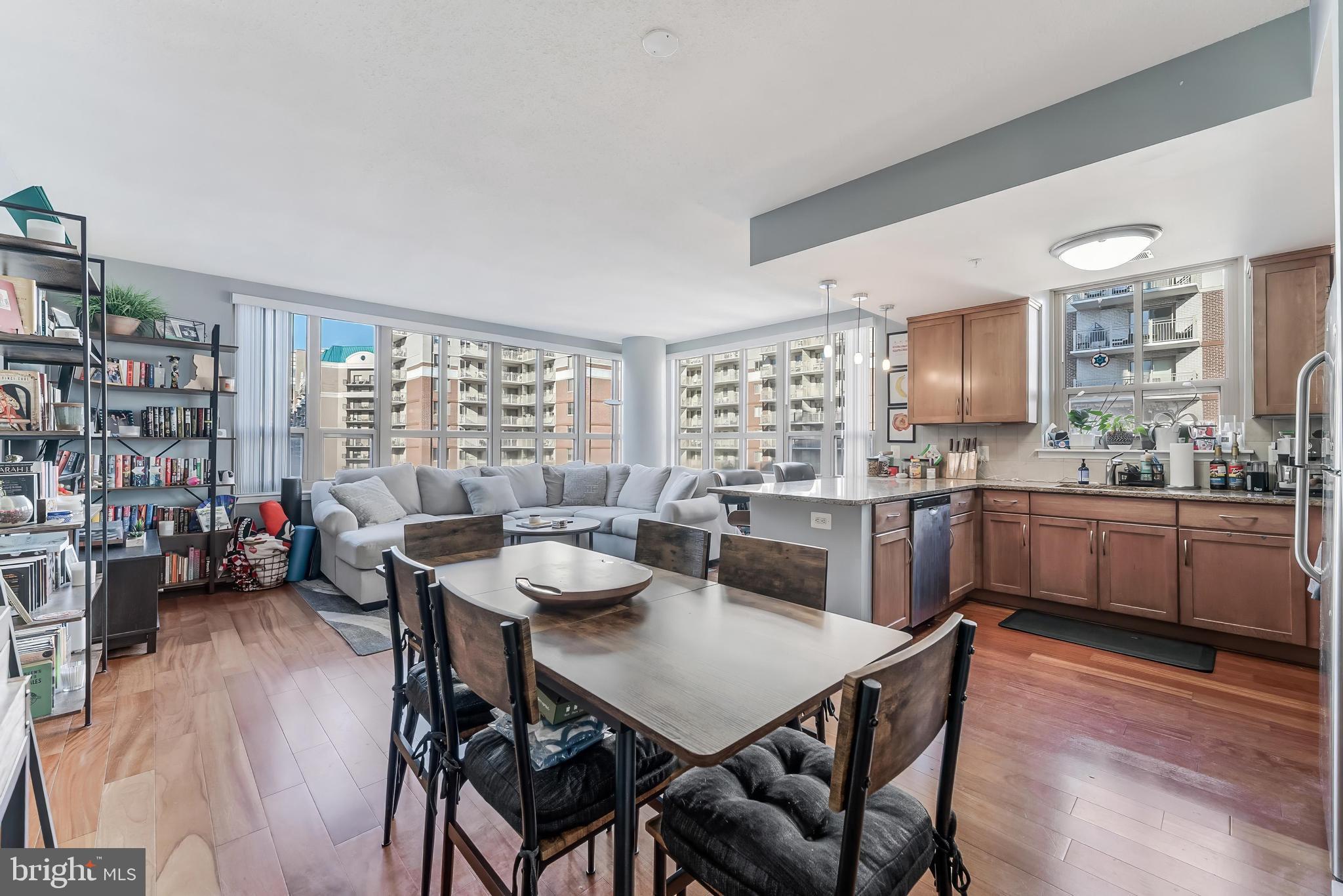 RESIDENCES AT LIBERTY CENTER - Residential