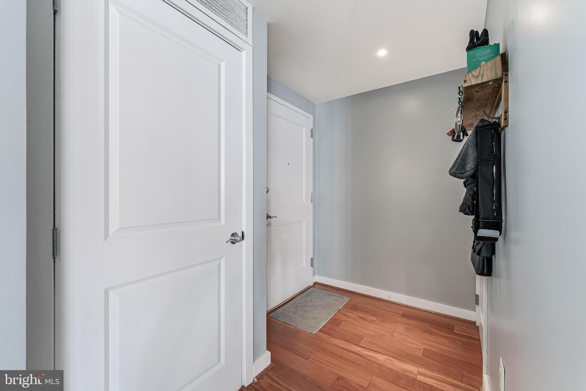 RESIDENCES AT LIBERTY CENTER - Residential