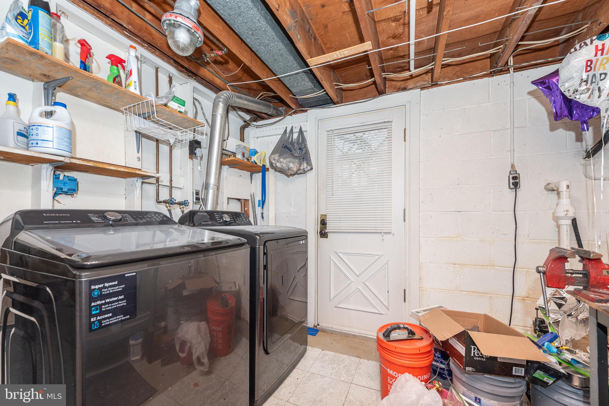 FERNDALE FARMS - Residential Lease