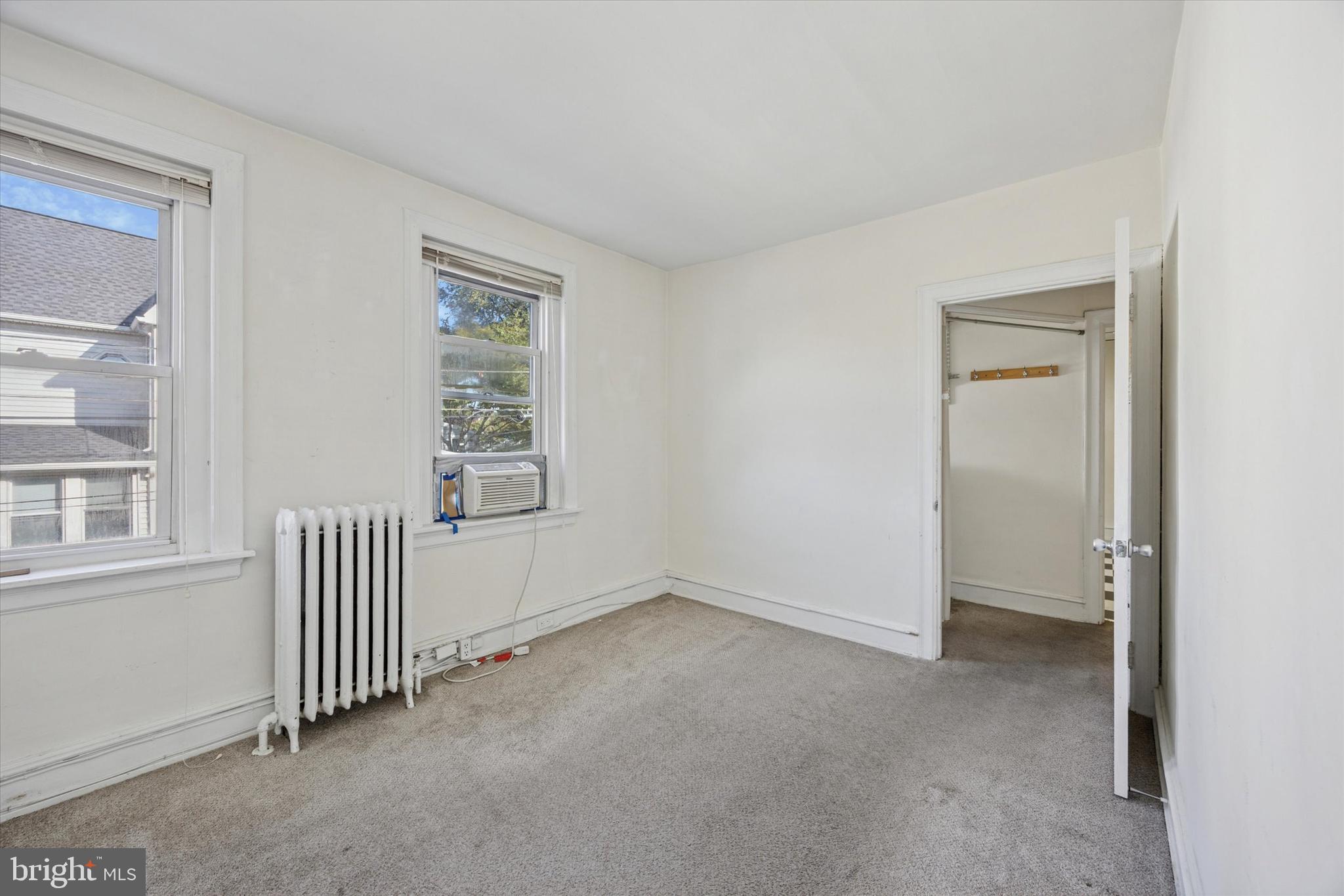 ELKINS PARK - Commercial Sale