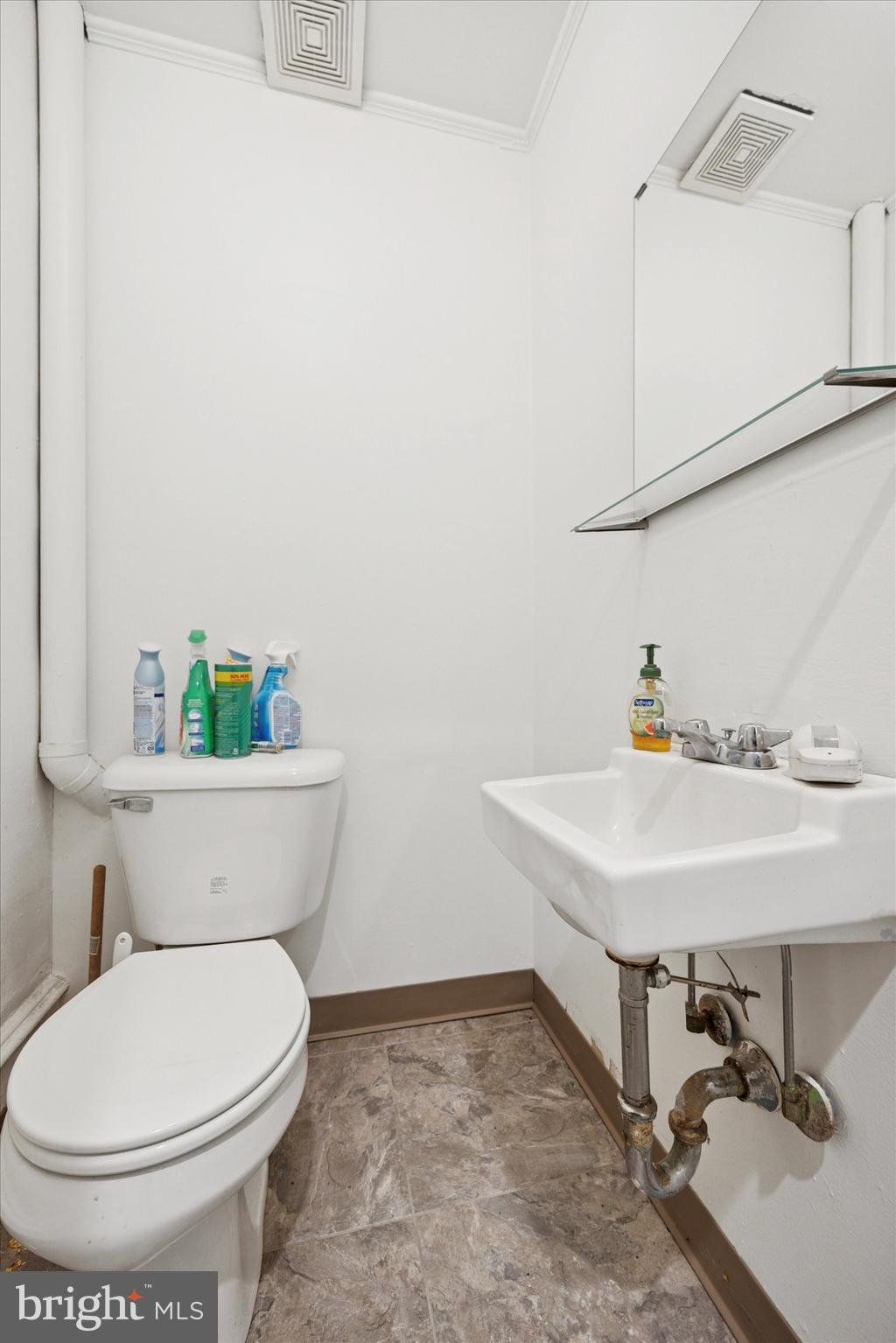 ELKINS PARK - Commercial Sale