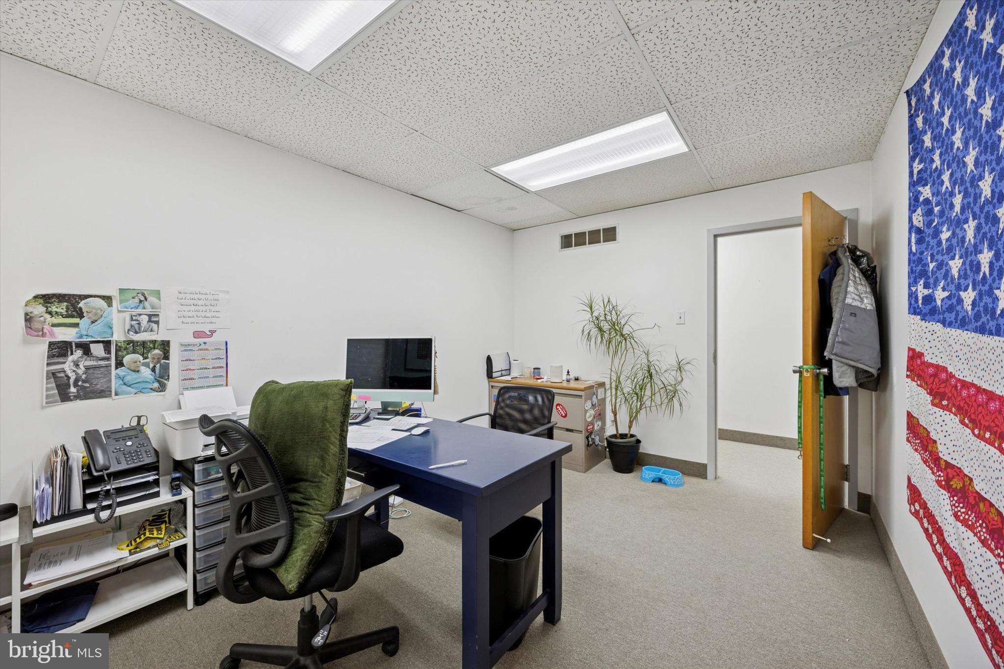 ELKINS PARK - Commercial Sale