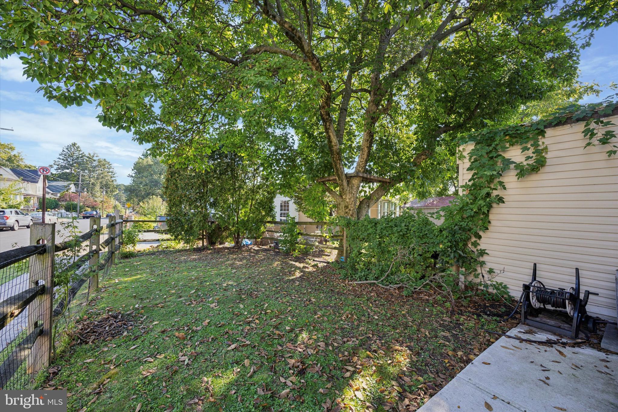 ELKINS PARK - Commercial Sale