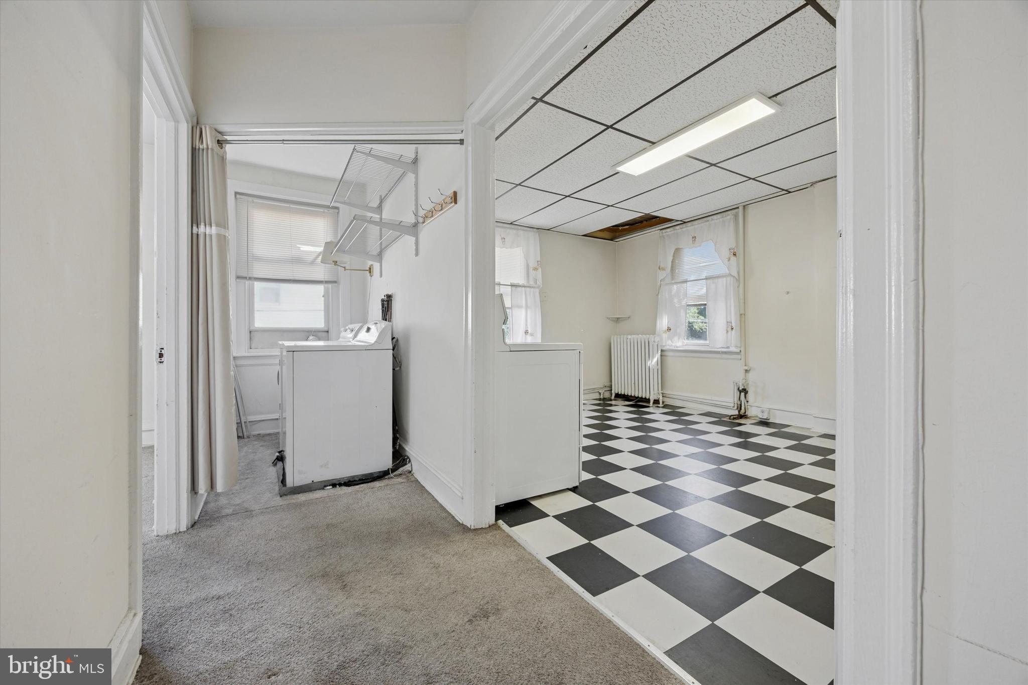 ELKINS PARK - Commercial Sale