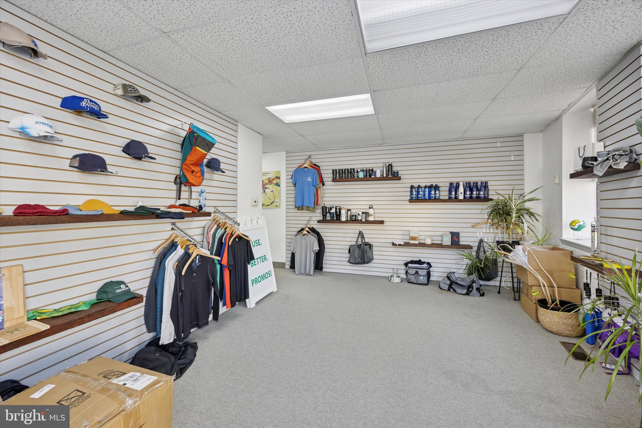 ELKINS PARK - Commercial Sale